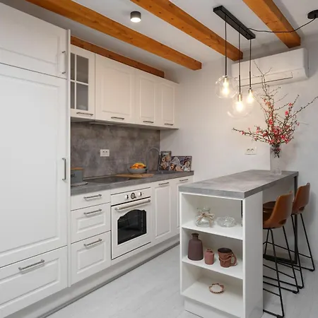 Piazzetta Premium In Old Town Lägenhet